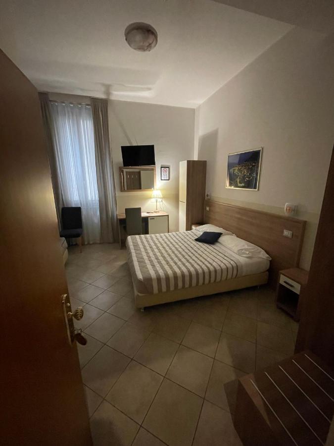 Hotel Montecarlo ميلان المظهر الخارجي الصورة