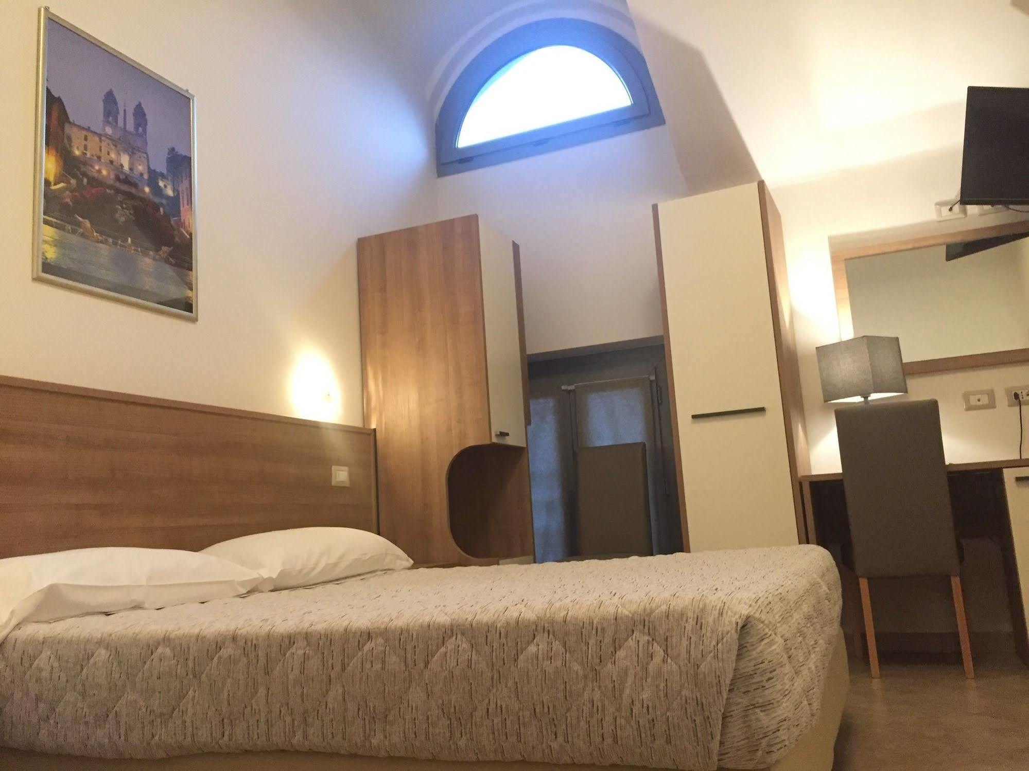 Hotel Montecarlo ميلان المظهر الخارجي الصورة